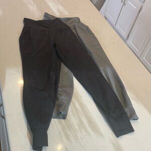 Old Navy active powersoft high rise leggings joggers set up two Black and Gray